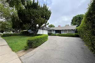 22607 Collins St, Woodland Hills, CA 91367 - Photo 1