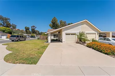784 Hillcrest Drive, Camarillo, CA 93012 - Photo 1