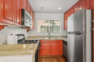 5540 S Owensmouth Ave, Woodland Hills, CA 91367 - Photo 1