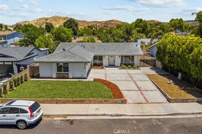 28116 Oaklar, Saugus, CA 91350 - Photo 1