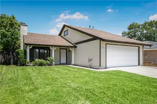 29524 Cambridge, Castaic, CA 91384 - Photo 1