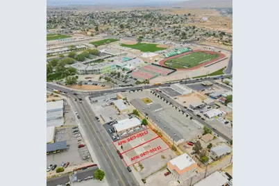 16651 Mojave Dr, Victorville, CA 92395 - Photo 1