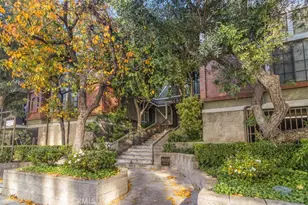 18324 Clark St, Tarzana, CA 91356 - Photo 1