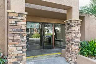5500 Owensmouth Ave, Woodland Hills, CA 91367 - Photo 1
