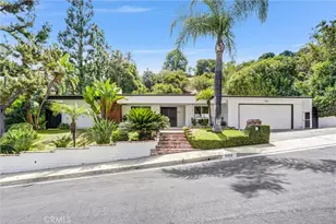 3454 Green Vista Dr, Encino, CA 91436 - Photo 1