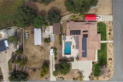 9011 Oak Creek Road, Cherry Valley, CA 92223 - Photo 1