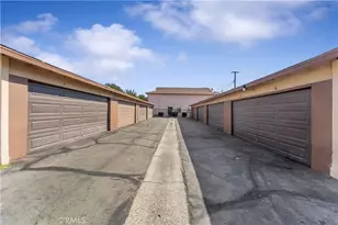 2122 S Acama St, Anaheim, CA 92802 - Photo 10