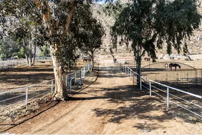 23981 Warren Road, San Jacinto, CA 92582 - Photo 1