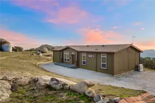 33327 Oak Dr, Hemet, CA 92544 - Photo 1