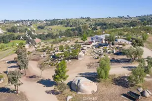 34725 Silverwood Ct, Hemet, CA 92544 - Photo 1