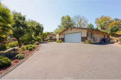 2211 Sunset Drive, Escondido, CA 92025 - Photo 1