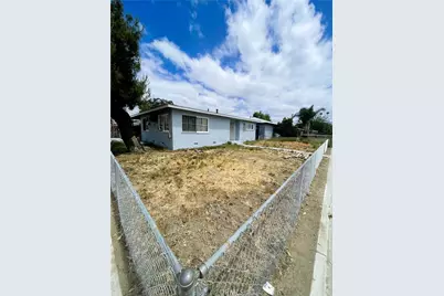 330 W Acacia Avenue, Hemet, CA 92543 - Photo 1