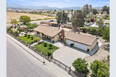 790 E Peach Street, San Jacinto, CA 92583 - Photo 1