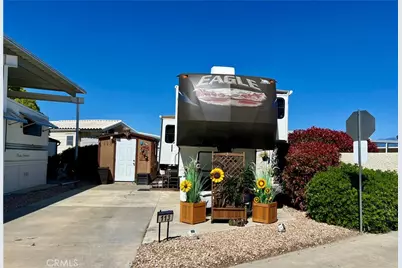 1295 S Cawston Avenue, Hemet, CA 92545 - Photo 1