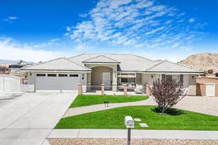 17993 Mondamon Rd, Apple Valley, CA 92307 - Photo 1