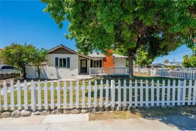 880 E Wright Street, Hemet, CA 92543 - Photo 1