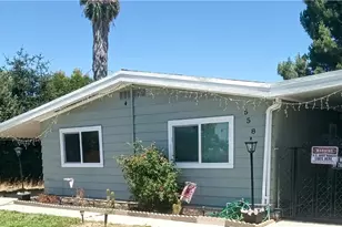 558 N Gilbert St, Hemet, CA 92543 - Photo 1