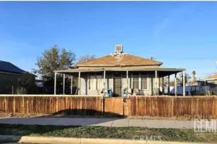 1412 Kentucky St, Bakersfield, CA 93305 - Photo 1