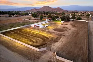 25495 Los Rancherias Rd, Hemet, CA 92545 - Photo 1