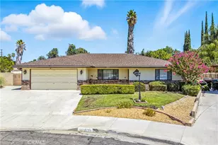 26798 Oxford Ct, Hemet, CA 92544 - Photo 1