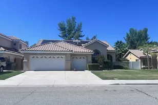 1252 Avenida Floribunda, San Jacinto, CA 92583 - Photo 1