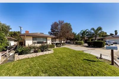 3660 Vista Way, Hemet, CA 92544 - Photo 1