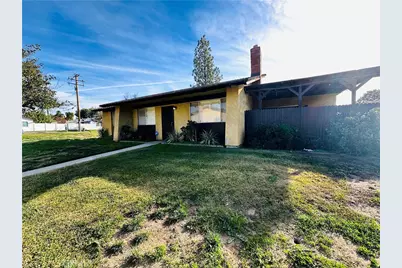 444 E Thornton, Hemet, CA 92543 - Photo 1