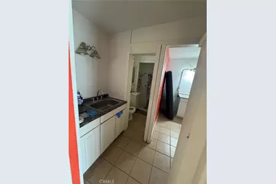 733 S San Jacinto #B, Hemet, CA 92543 - Photo 1