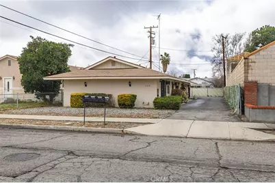 229 S Carmalita, Hemet, CA 92543 - Photo 1