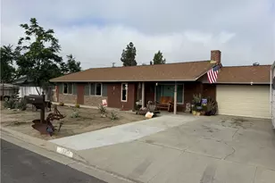 26201 Camas Dr, Hemet, CA 92544 - Photo 1