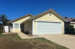 1013 Ivy St, Hemet, CA 92545 - Photo 1