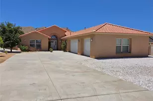 57215 Aranza Ct, Yucca Valley, CA 92284 - Photo 1