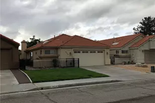 924 Bergamo, San Jacinto, CA 92583 - Photo 1