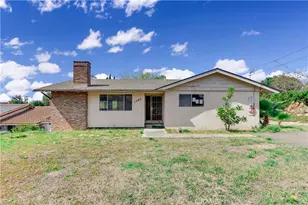 1360 E Fallbrook St, Fallbrook, CA 92028 - Photo 1