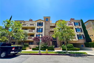 12026 Hoffman St, Studio City, CA 91604 - Photo 1