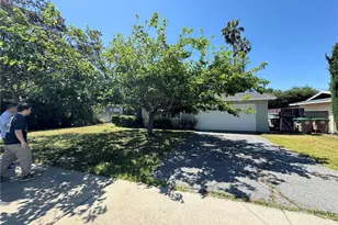 346 Victoria Pl, Claremont, CA 91711 - Photo 1