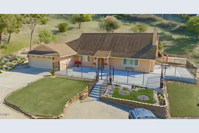 89 E Highland Drive, Camarillo, CA 93010 - Photo 1