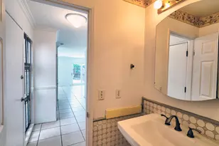 421 N Palm Ave, Santa Paula, CA 93060 - Photo 1