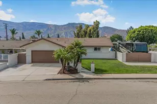 352 Moultrie Pl, Santa Paula, CA 93060 - Photo 1