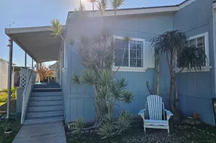 360 Ibsen Pl, Oxnard, CA 93033 - Photo 1