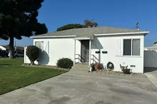 113 E Cedar St, Oxnard, CA 93033 - Photo 1