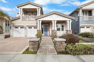3917 W Hemlock St, Oxnard, CA 93035 - Photo 1