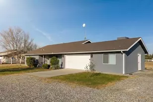 4438 Cannon St, Bakersfield, CA 93314 - Photo 1