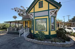 112 Whipple Rd, Santa Paula, CA 93060 - Photo 1