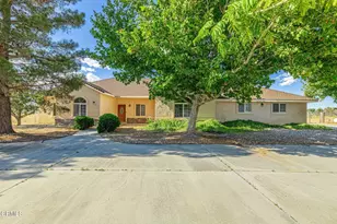 8585 W Ave E, Lancaster, CA 93536 - Photo 1