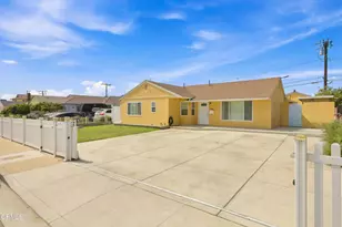 565 E Olive St, Oxnard, CA 93033 - Photo 1
