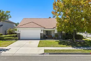 2581 Lake Dr, Oxnard, CA 93036 - Photo 1