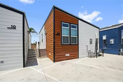 8250 Lankershim Blvd #8, North Hollywood, CA 91605 - Photo 1