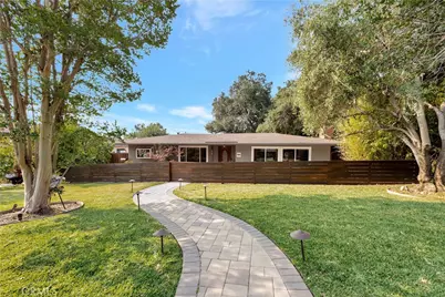 370 E Grandview Avenue, Sierra Madre, CA 91024 - Photo 1