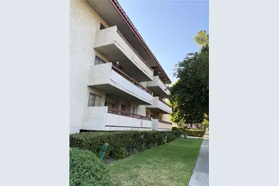 125 S Sierra Madre Boulevard #315, Pasadena, CA 91107 - Photo 1